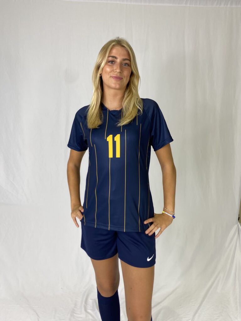 Olivia Appelberg soccer player at college